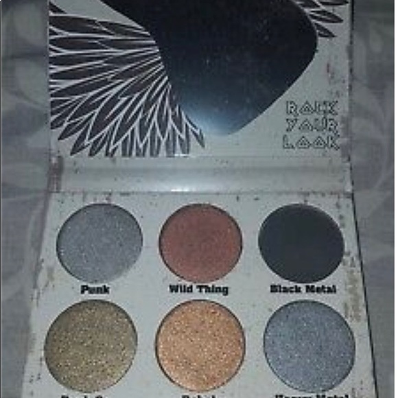 Crown pro glam metals eyeshadow pallet. Beautiful dark rich colors. Made in USA - Picture 3 of 4